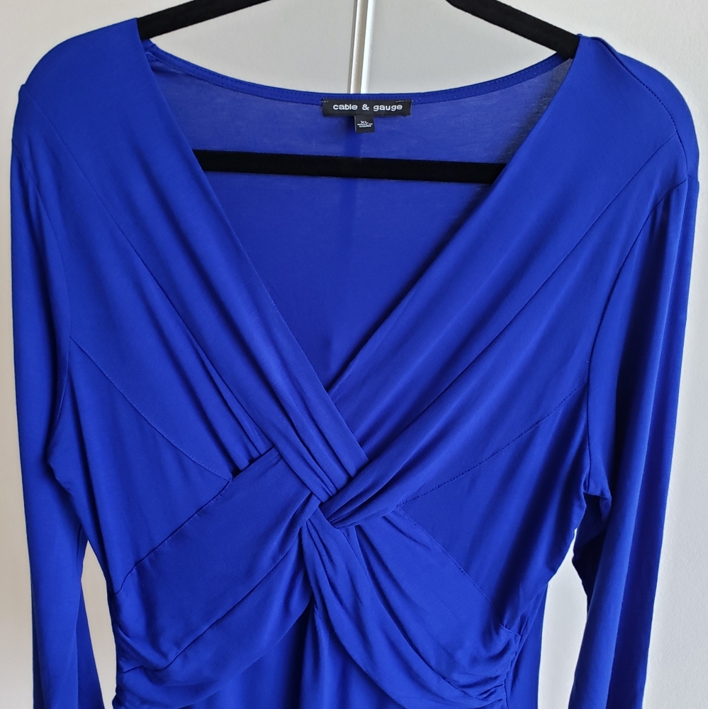 Cable & Gauge royal blue top